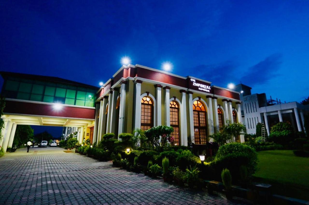The Imperial Kushinagar Hotel Ngoại thất bức ảnh