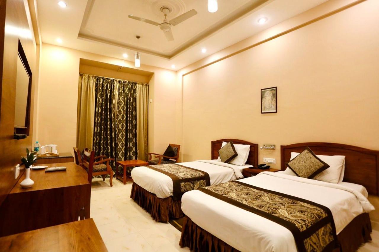 The Imperial Kushinagar Hotel Ngoại thất bức ảnh